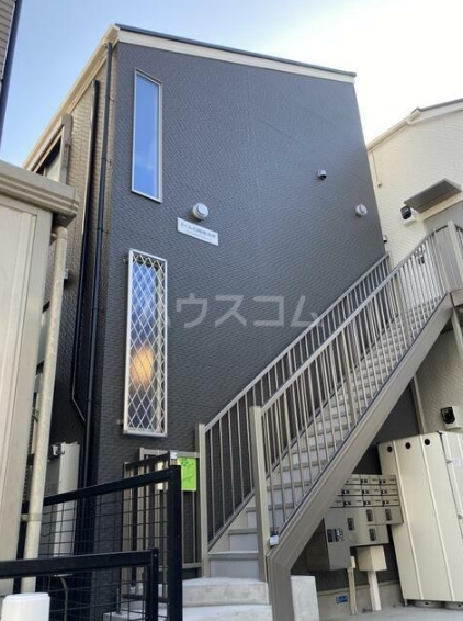 13/22 エントランス