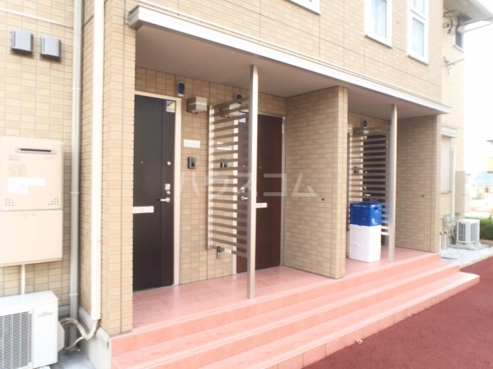 19/28 エントランス