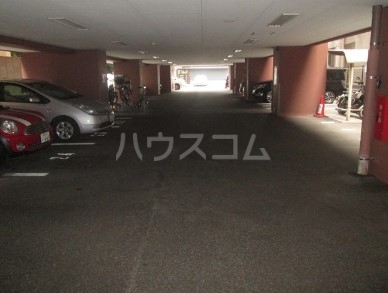 21/29 駐車場