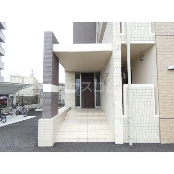 17/29 エントランス