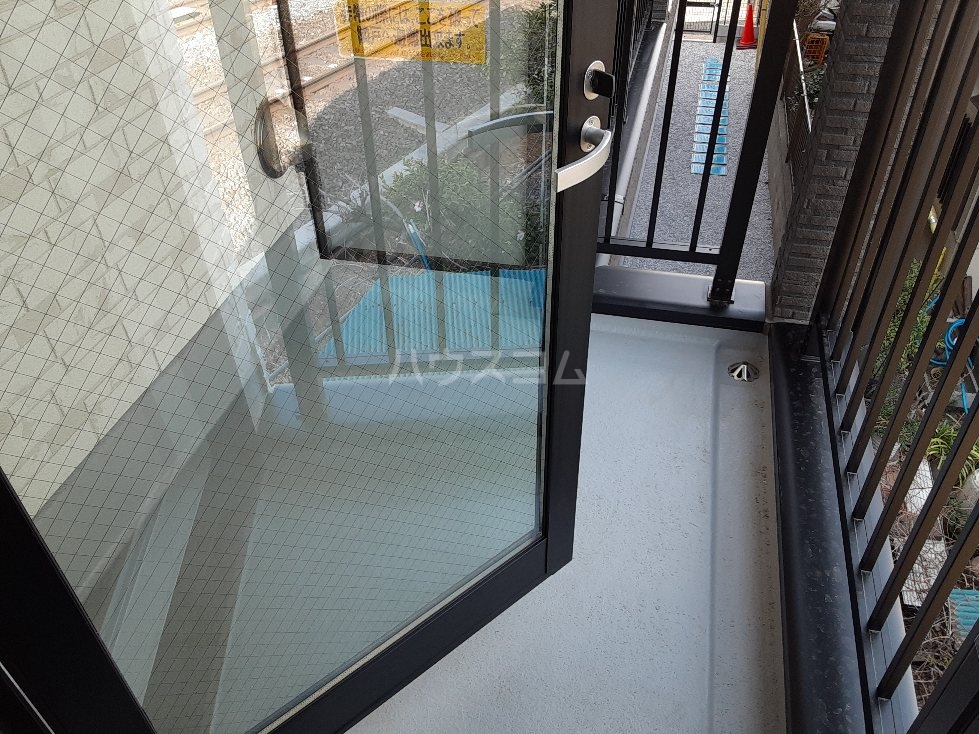 15/23 バルコニー