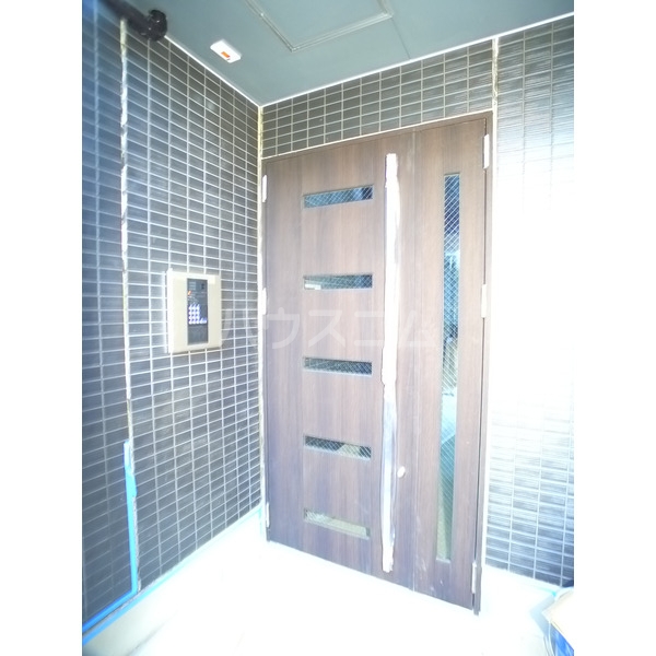 17/28 エントランス