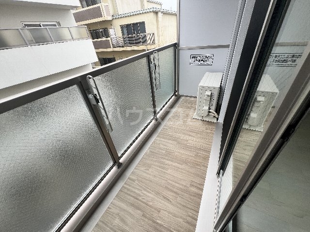 21/30 バルコニー