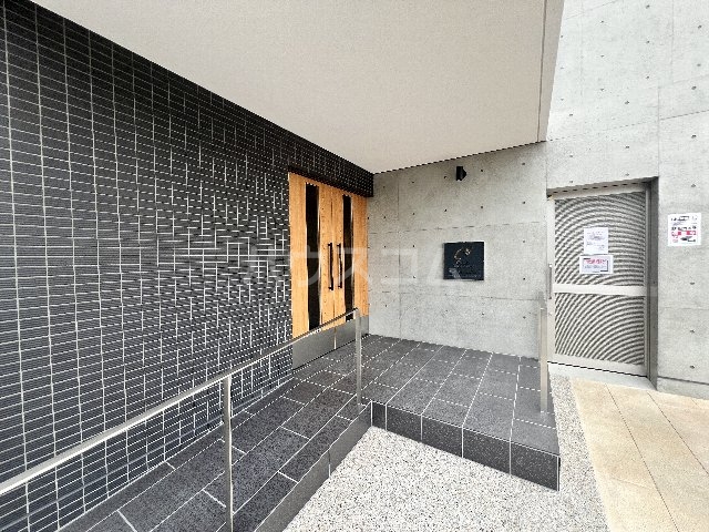 3/5 エントランス