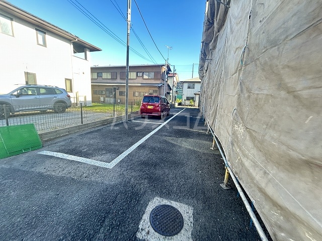 24/27 駐車場