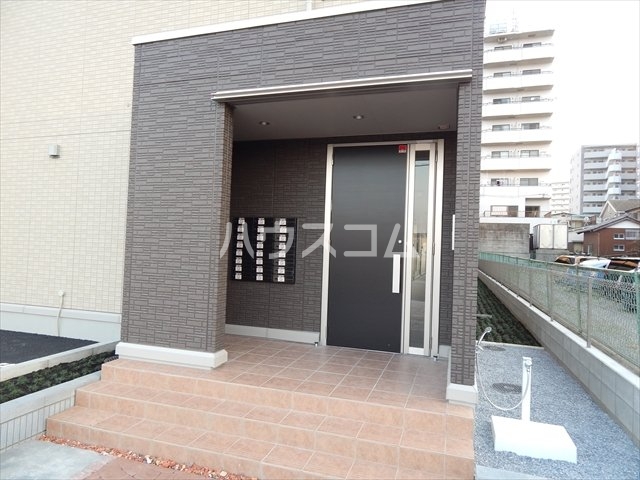 19/28 エントランス