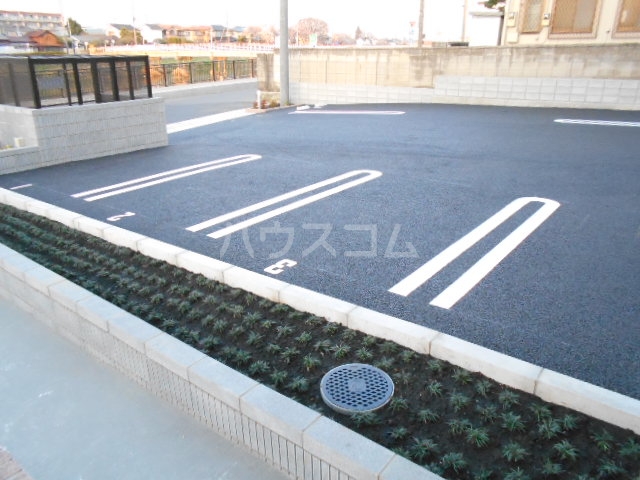 22/30 駐車場