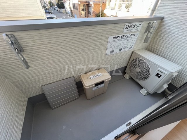 23/30 バルコニー