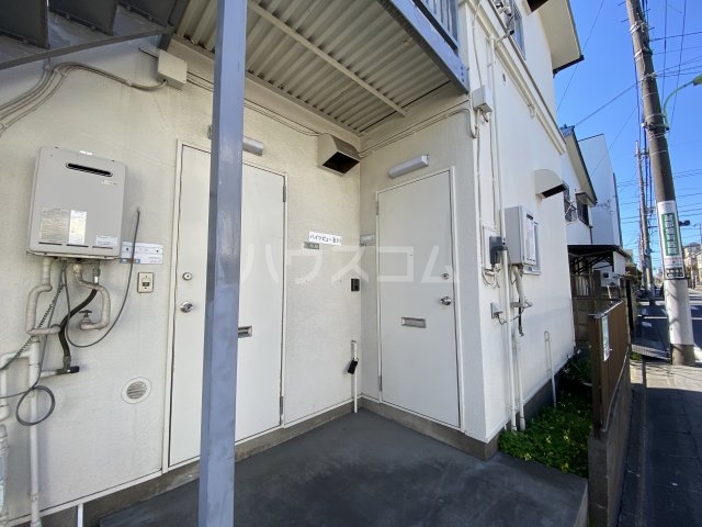 21/28 エントランス