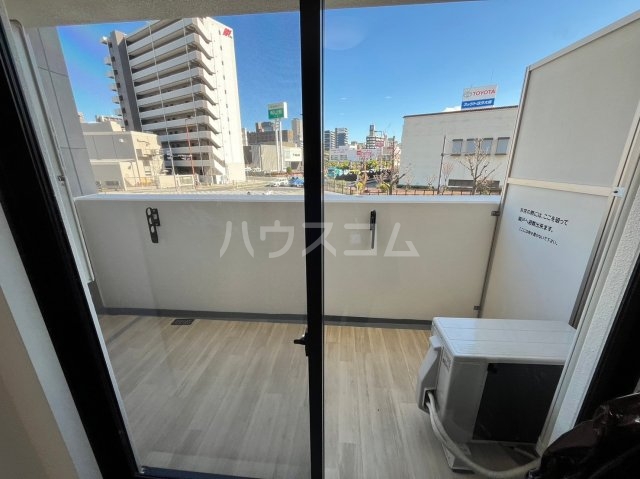 15/22 バルコニー