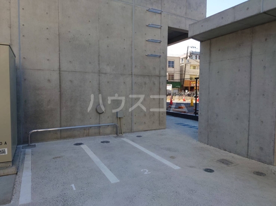 24/26 駐車場