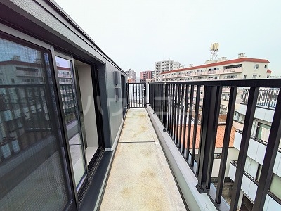 15/28 バルコニー