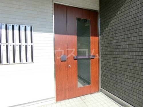 14/22 エントランス