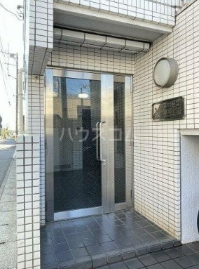 3/8 エントランス