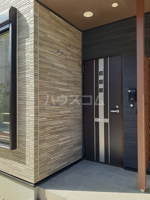 13/20 エントランス