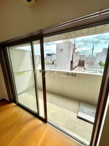 14/28 バルコニー