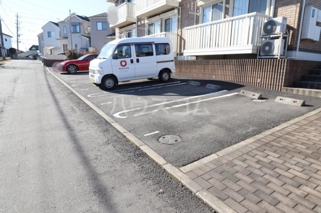 16/19 駐車場