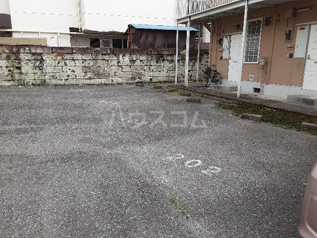 2/10 駐車場