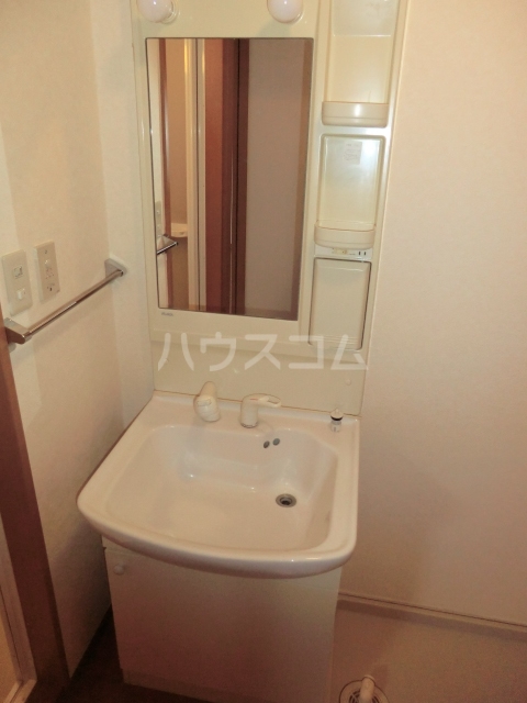 17/28 洗面