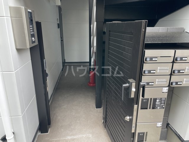 17/21 エントランス