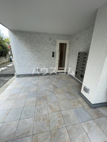 19/29 エントランス