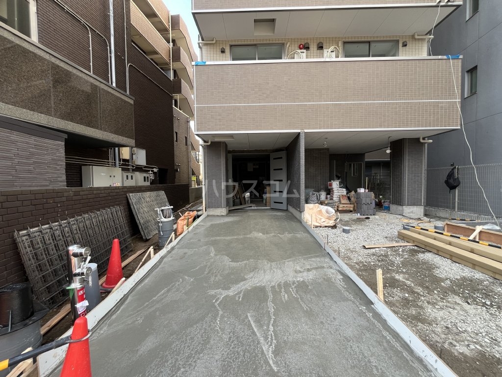 19/21 エントランス