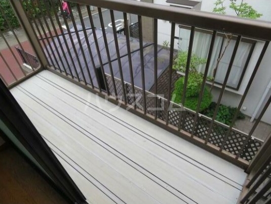 13/20 バルコニー