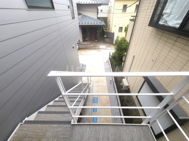 20/30 バルコニー