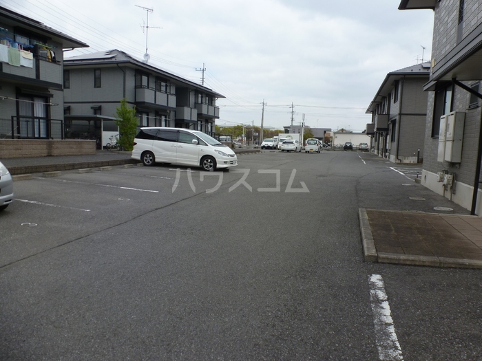 17/22 駐車場