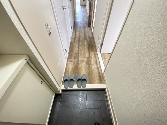 13/30 玄関