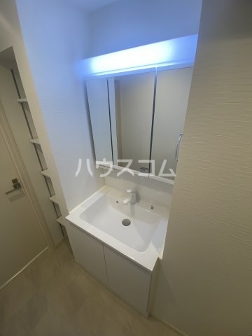 17/28 洗面