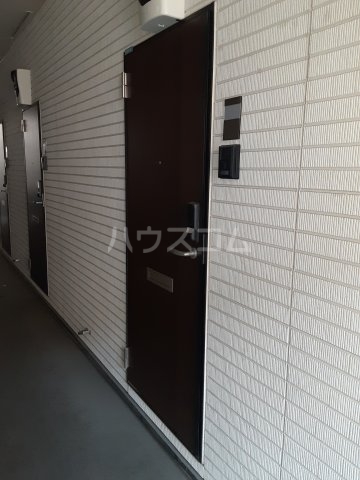 22/30 エントランス