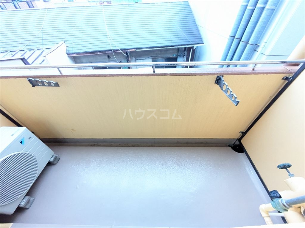 19/30 バルコニー