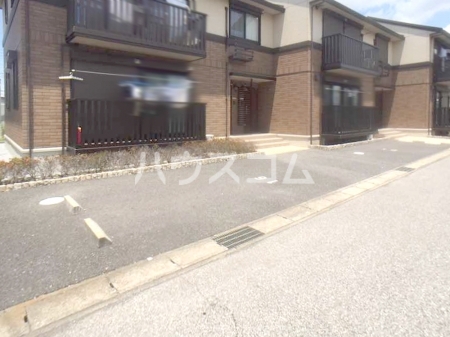 17/18 駐車場