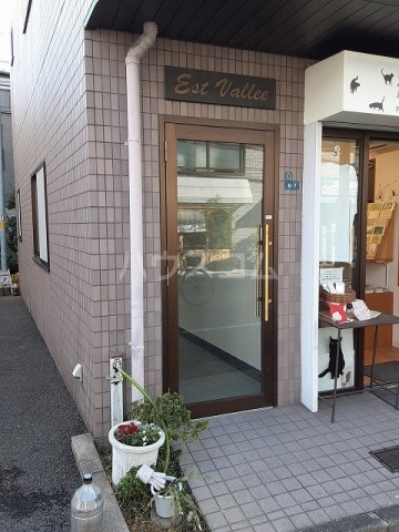 22/30 エントランス