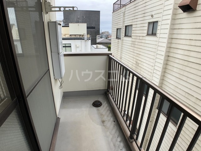 25/30 バルコニー