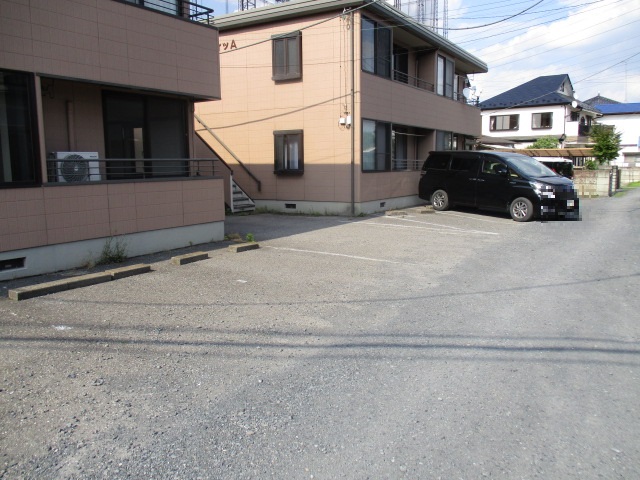 22/30 駐車場