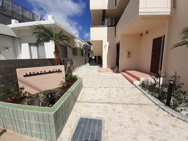 14/21 エントランス