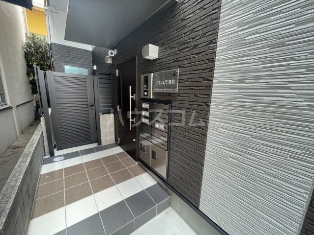 2/10 エントランス