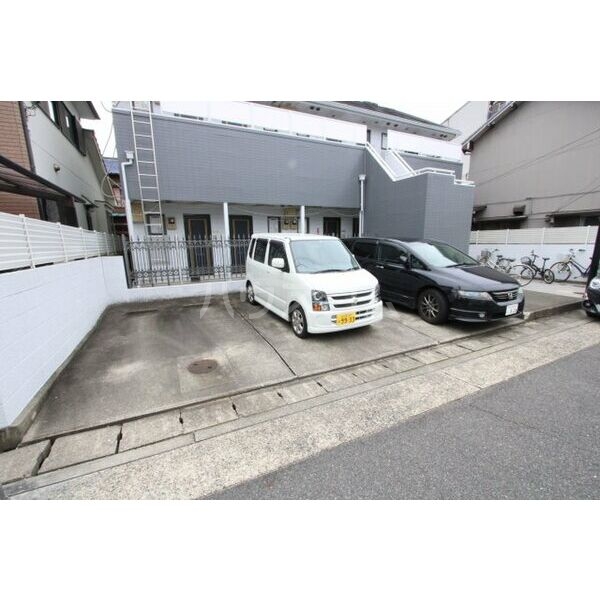 21/29 駐車場