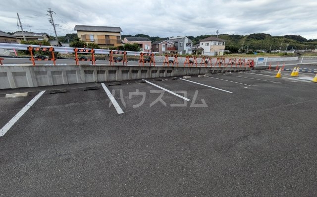18/20 駐車場