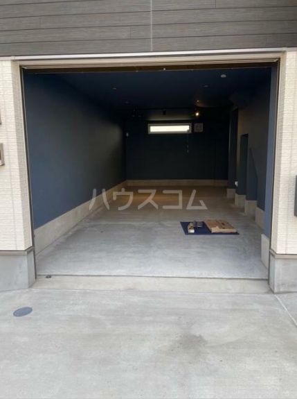2/3 駐車場