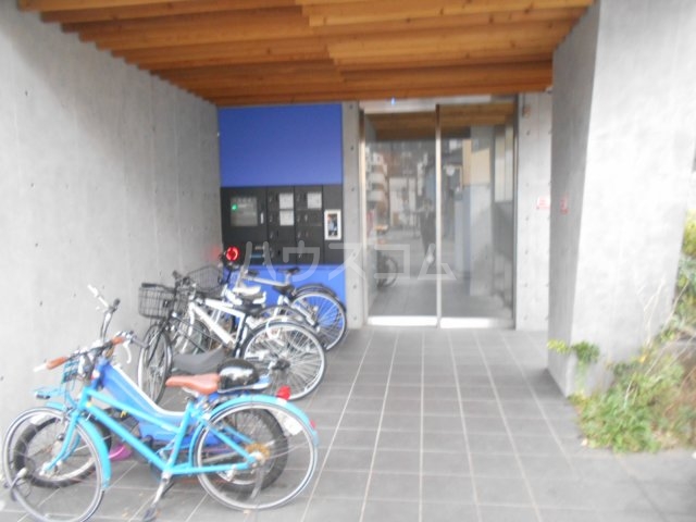 19/29 エントランス