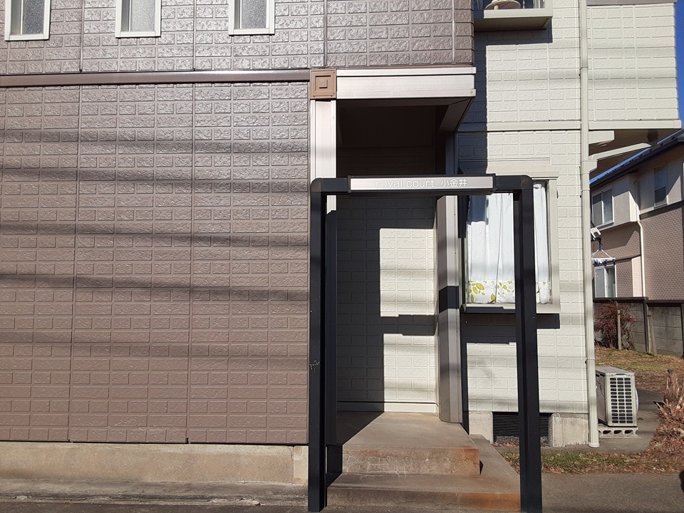 25/30 エントランス