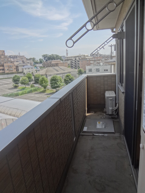 13/21 バルコニー