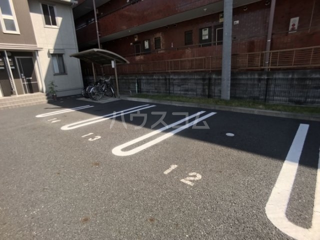 2/11 駐車場