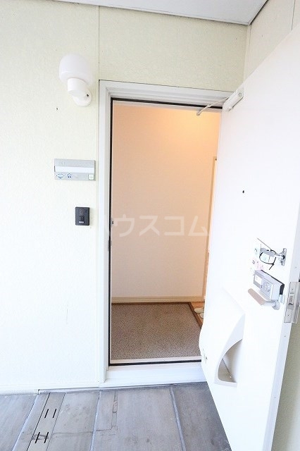 13/30 玄関