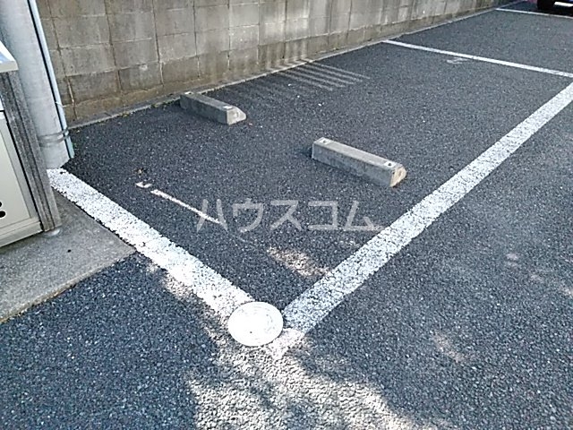 24/25 駐車場