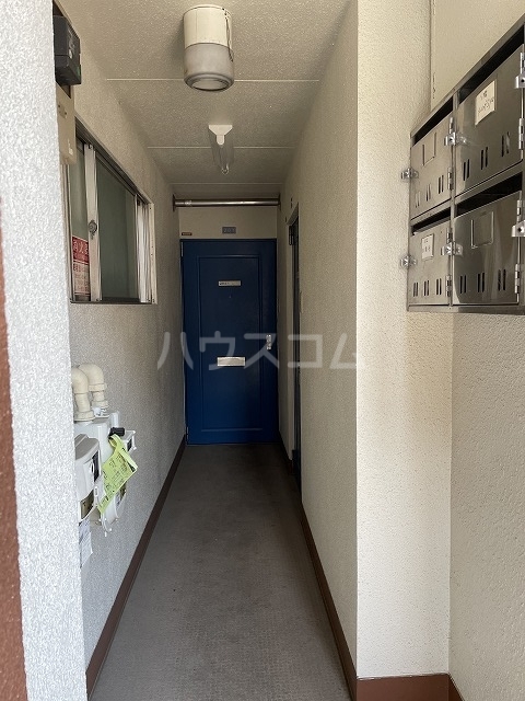 22/25 エントランス