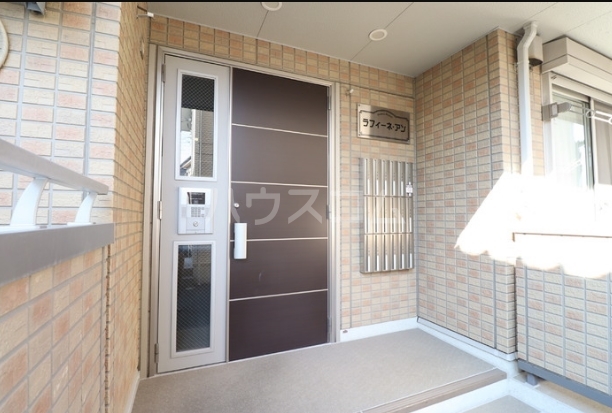 3/5 エントランス